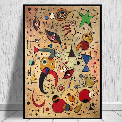 Femme et oiseaux dans la nuit